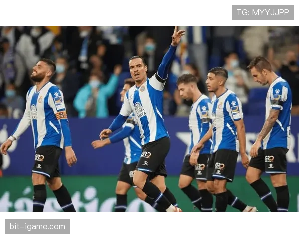 西甲球队主场强势回暖，连胜佳绩引关注